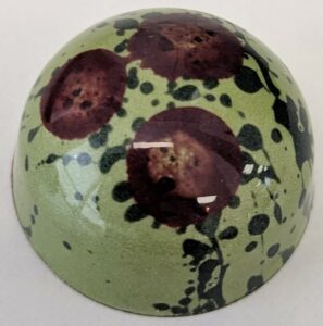 Biscoff in milk chocolate Dark trouble ganache in 54% shell