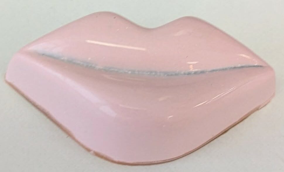 Caramel and cookies in milk chocolate